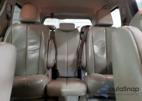 2012 Toyota Sienna Xle z USA, uszkodzony, nr VIN 5TDYK3DC7CS274798